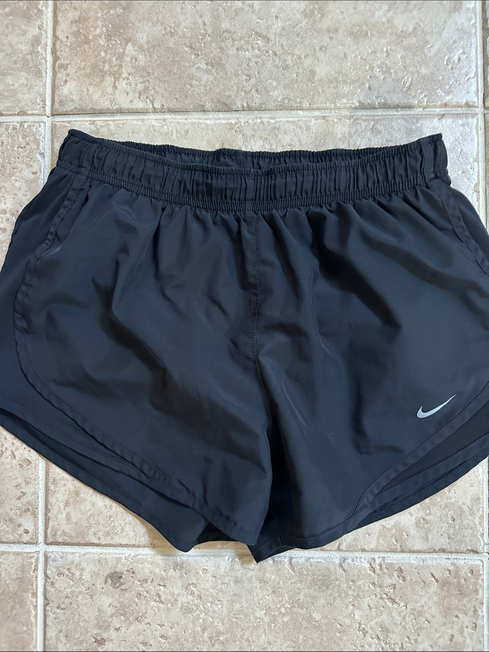 Nike women black drifit training shorts size medium